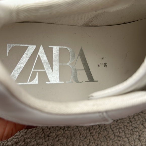 White platform sneakers - Picture 4 of 4